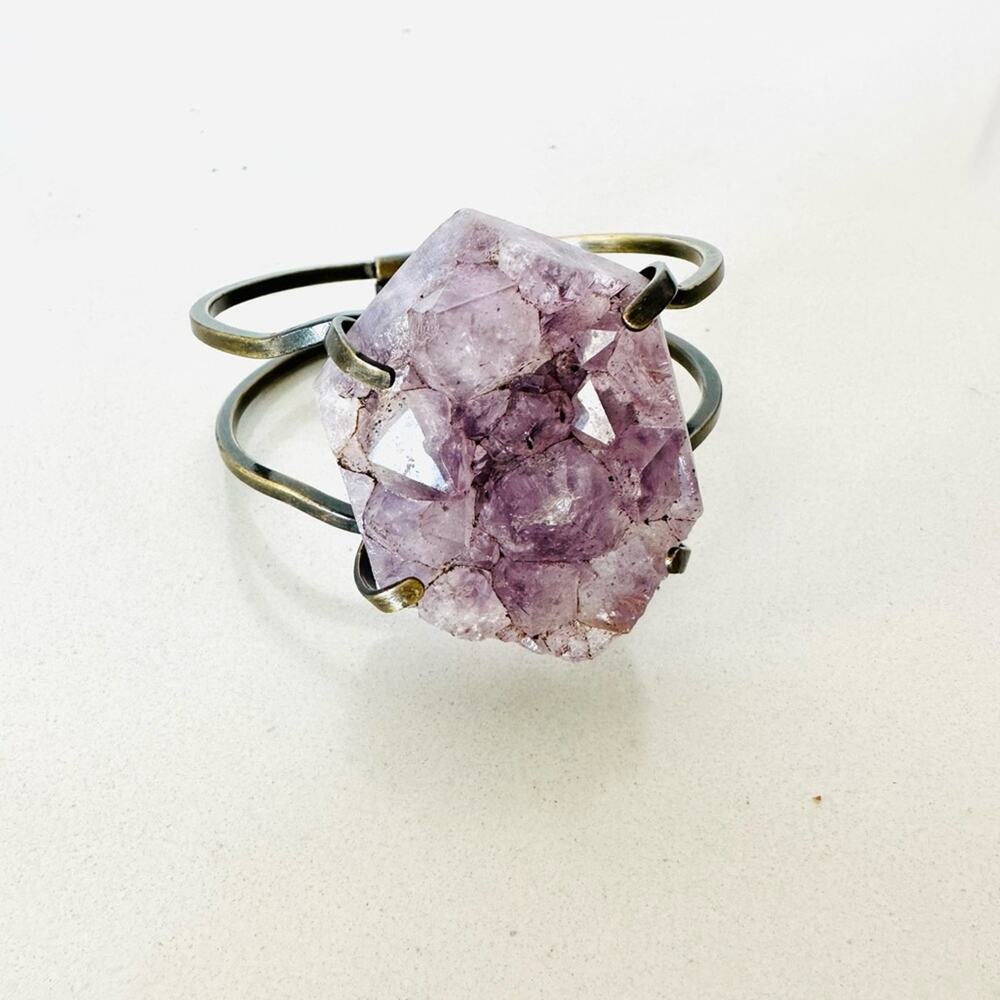 ANTHROPOLOGIE Gold Brass Purple Amethyst Gemstone Crystal Cuff Bracelet Jewelry